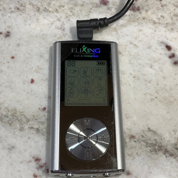 Elixing IPRO Massager IV & accessories (over $400 value) - Picture 5 of 16